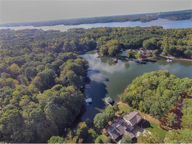 000 Barksdale Lane - Photo 1