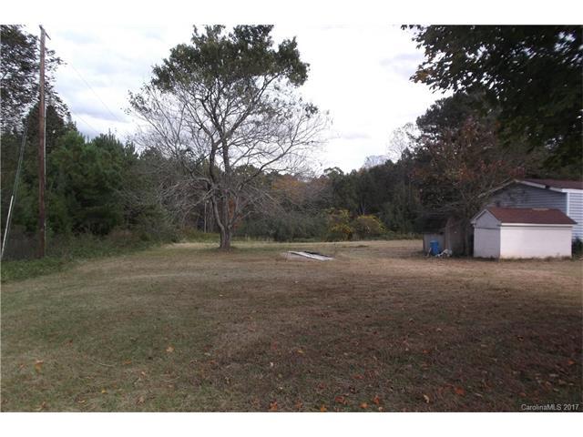 925 Chandler Road - Photo 1