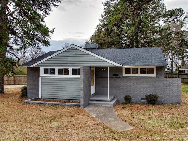 440 Woodlawn Road - Photo 1