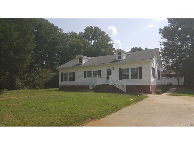 1516 Riverside Road - Photo 1