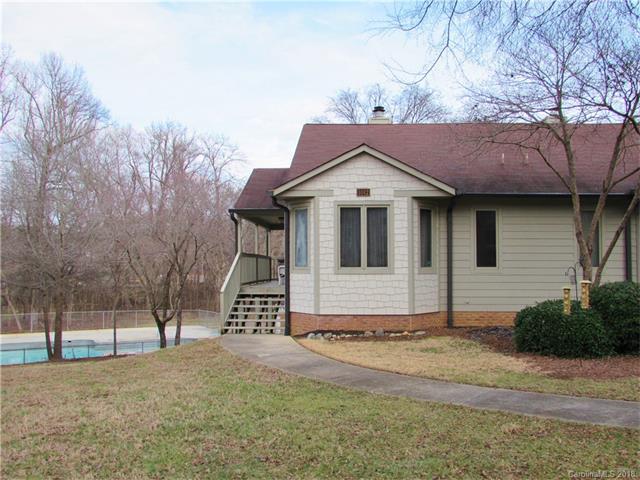1012 Kenilworth Court - Photo 1