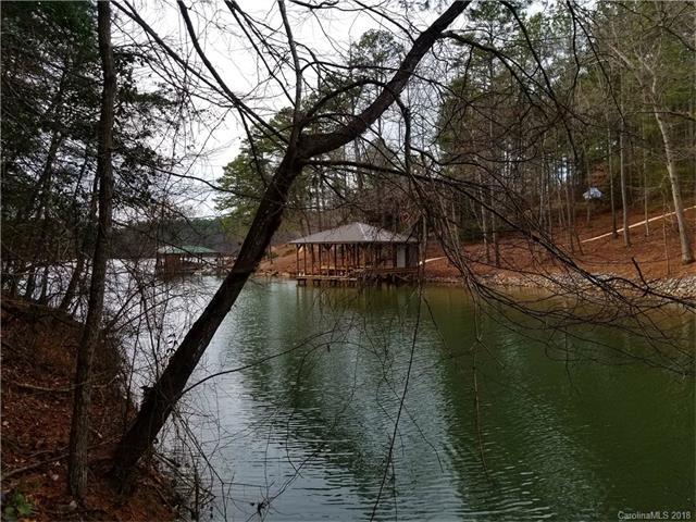 118 Edgewater Court - Photo 1