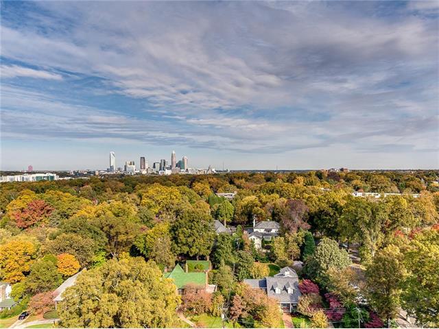 1530 Queens Road - Photo 1