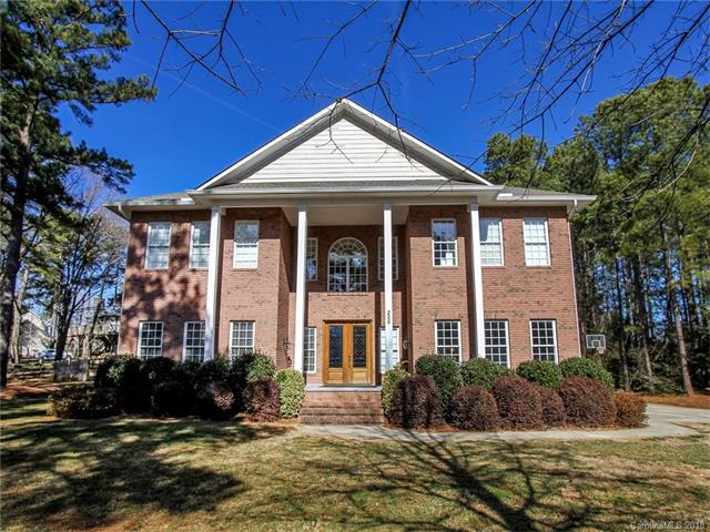 225 Shoreline Loop - Photo 1