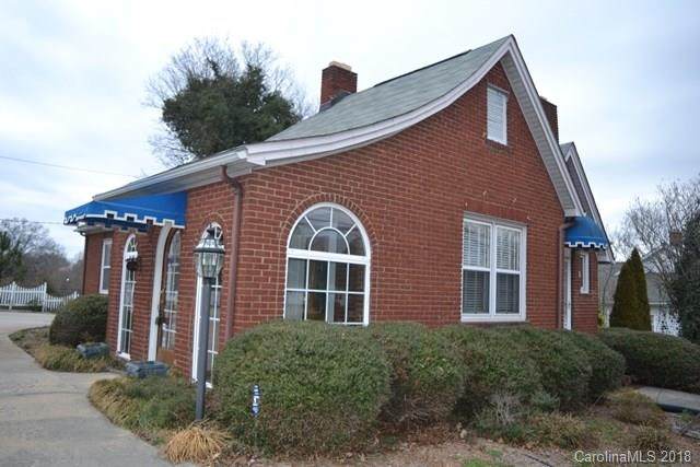 408 White Street - Photo 1