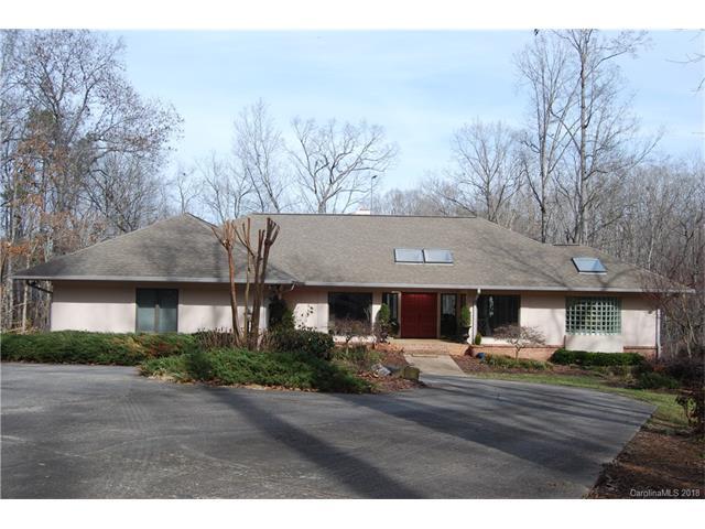 143 Appian Way - Photo 1
