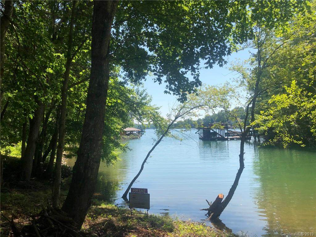 2253 Lake Forest Cove - Photo 1