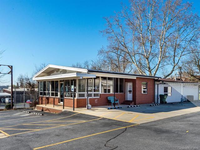 135 Coxe Avenue - Photo 1