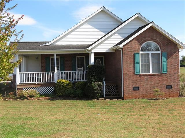18 Chesterfield Drive - Photo 1