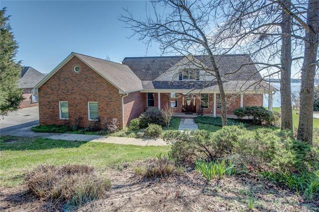 331 Cross Creek Drive - Photo 1