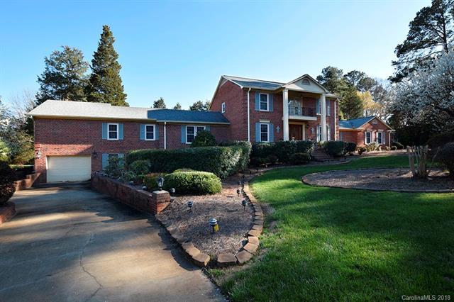 1183 Pinecrest Drive - Photo 1