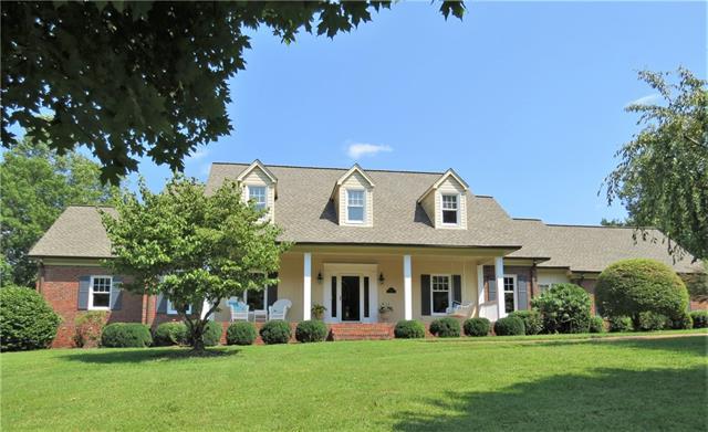 415 Stonecroft Drive - Photo 1