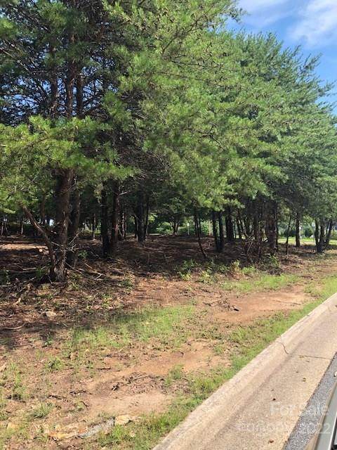 670 10th Avenue Drive - Photo 1