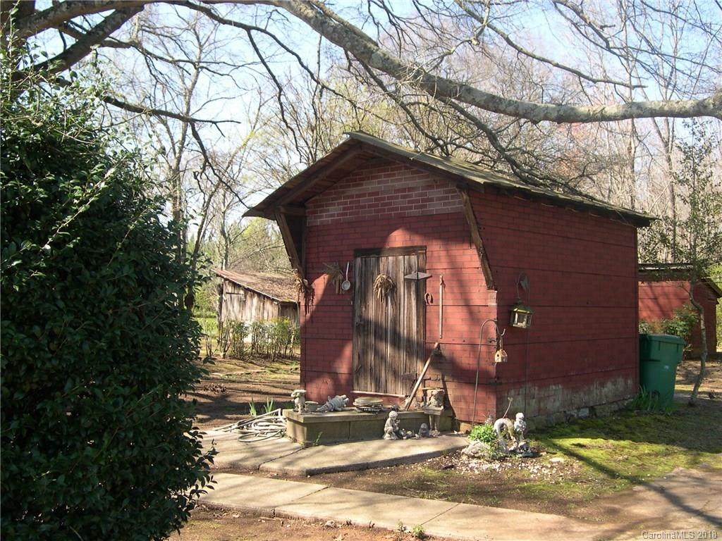 406 Love Chapel Road - Photo 1