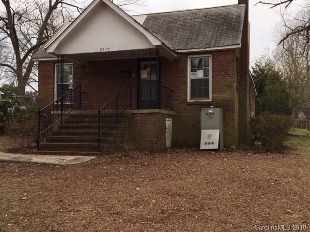 2205 Glendale Avenue - Photo 1