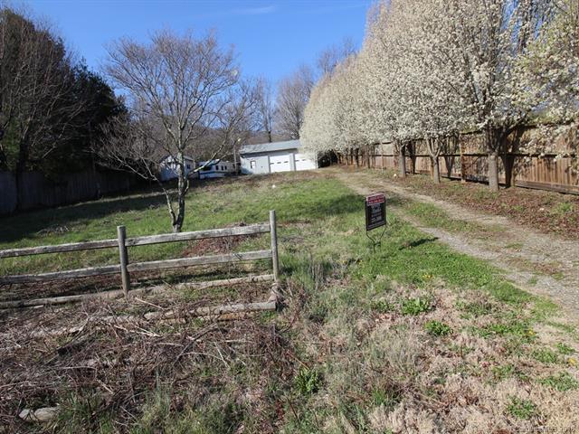 407 East Main Street - Photo 1
