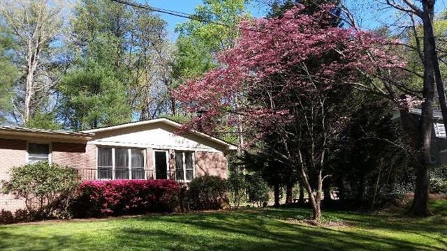 204 Sherwood Place - Photo 1