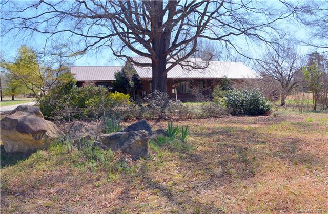 2919 James Road - Photo 1