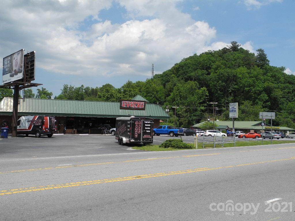 112 Hendersonville Highway - Photo 1