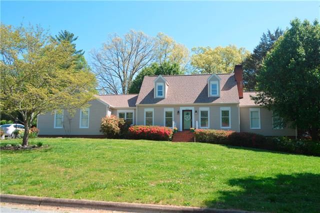 924 Plantation Drive - Photo 1