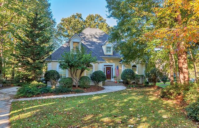 108 Emerald Drive - Photo 1