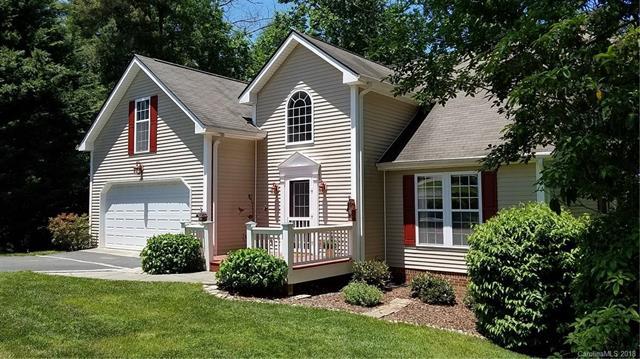 33 Old Applewood Lane - Photo 1