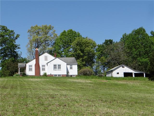 2711 8th Avenue - Photo 1