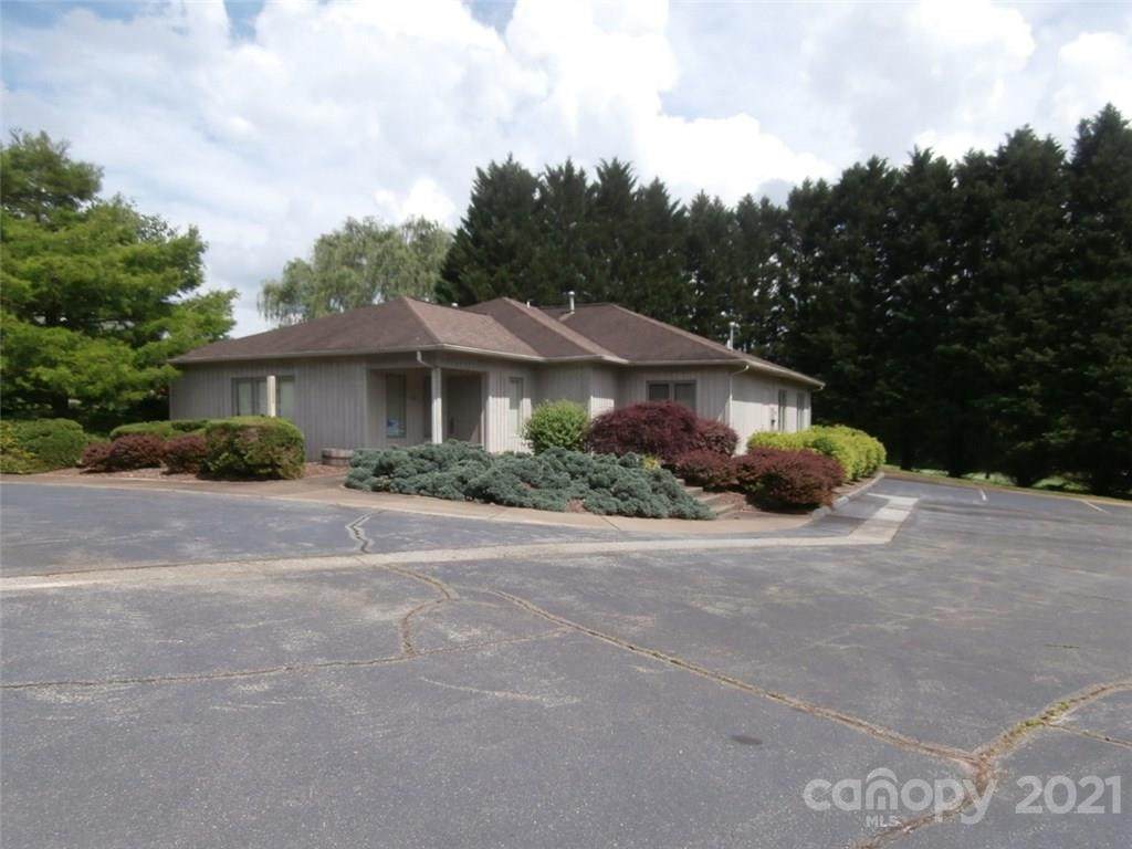 129 Whitney Boulevard - Photo 1