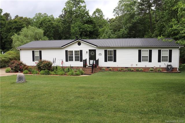 228 Clear Springs Road - Photo 1