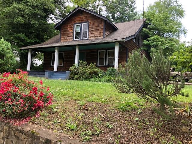 607 Hospital Avenue - Photo 1
