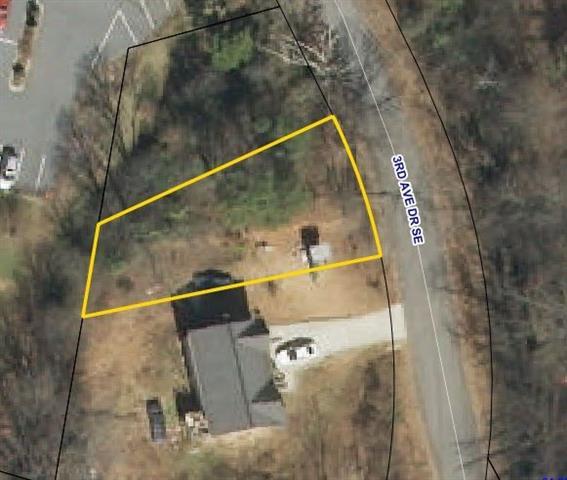 812 3rd Avenue Drive - Photo 1