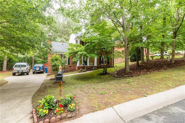 328 Foxfield Lane - Photo 1