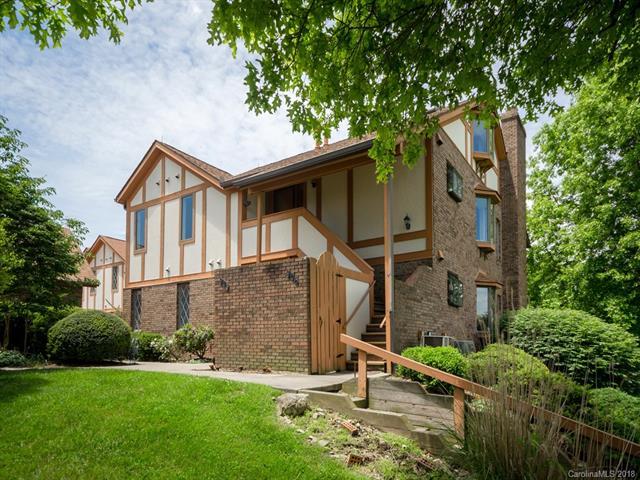 906 Fleetwood Plaza - Photo 1