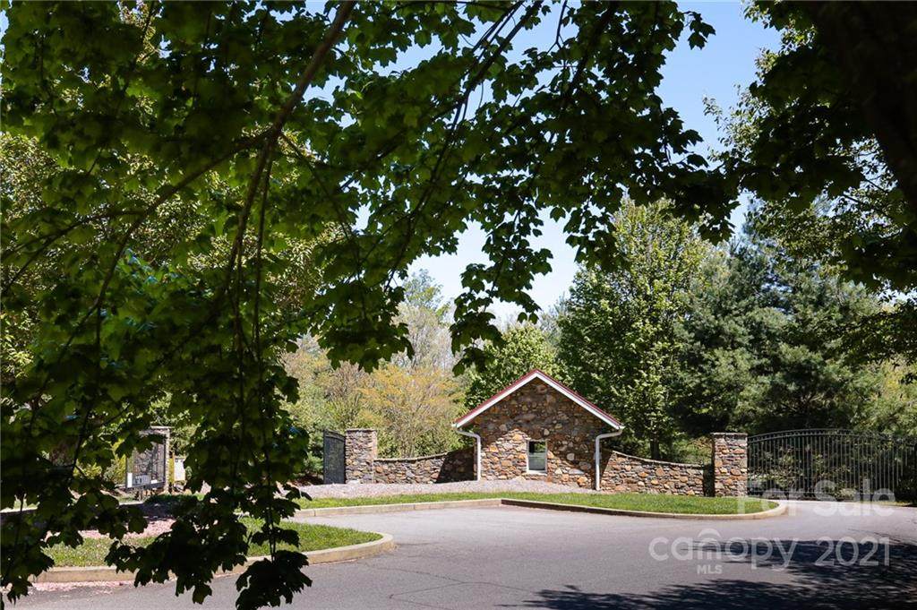 118 Waightstill Drive - Photo 1