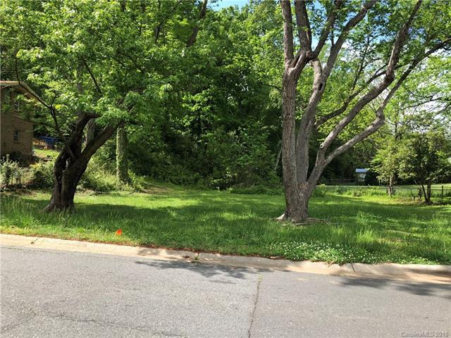 1053 White Plains Road - Photo 1