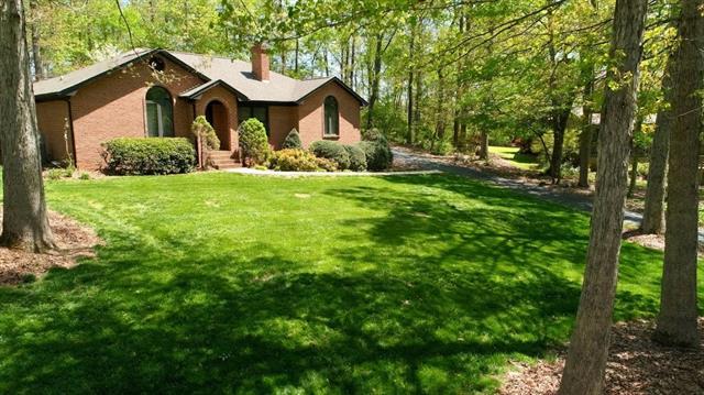 1532 Court Circle - Photo 1