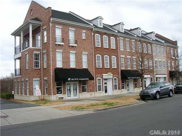 8720 Arbor Creek Drive - Photo 1