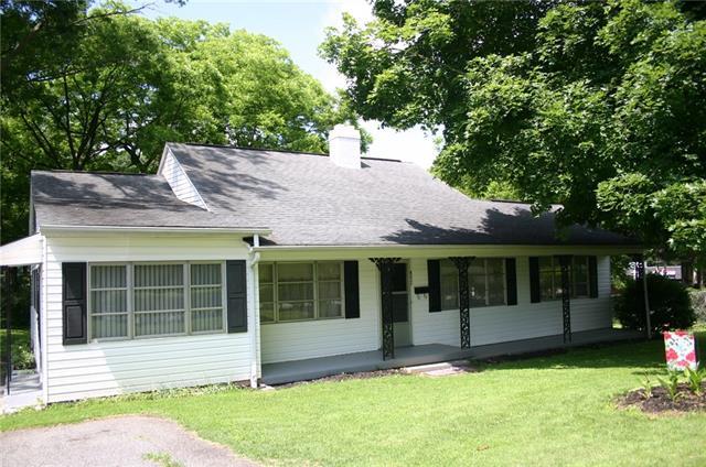 837 6th Avenue Drive - Photo 1