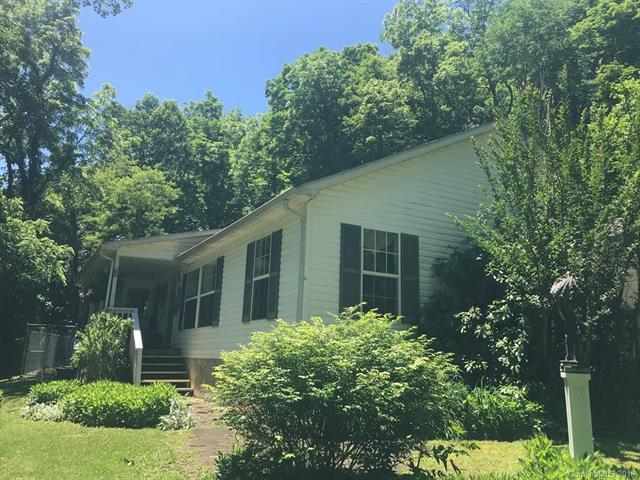 131 Wolf Crossing - Photo 1