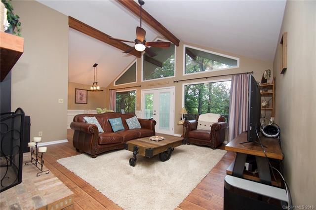 6706 Shaw Avenue - Photo 1