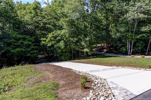 8032 Summit Ridge Drive - Photo 1