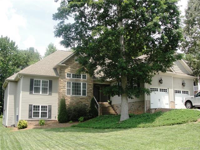 732 Redah Avenue - Photo 1