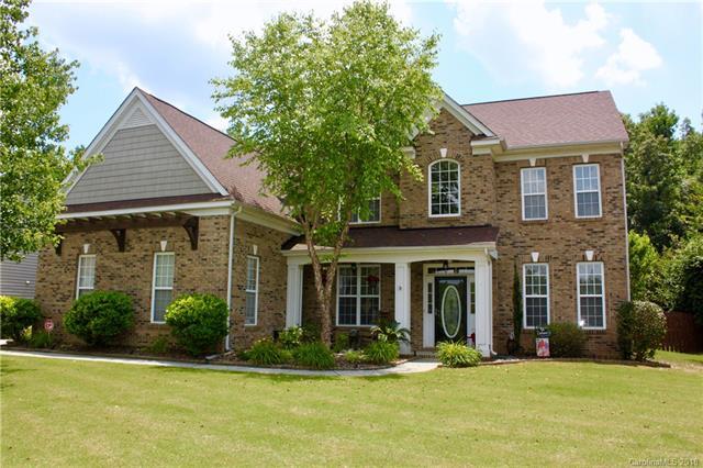 900 Springwood Drive - Photo 1