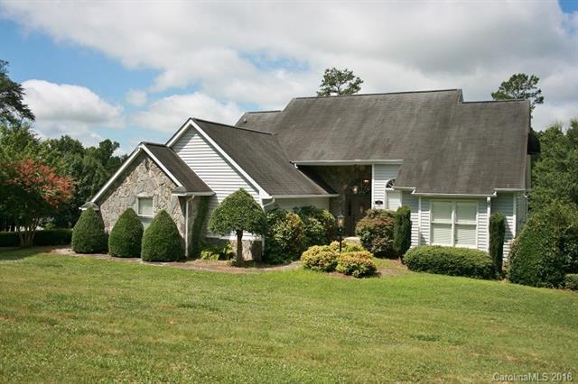 230 Briarwood Drive - Photo 1