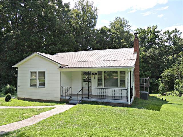 2924 Bowman Avenue - Photo 1