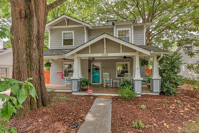 2608 Laburnum Avenue - Photo 1