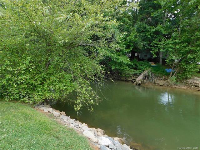 922 Riverside Drive - Photo 1