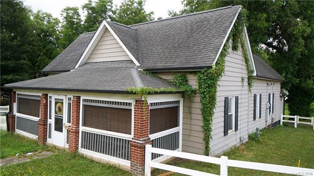 300 Ryder Avenue - Photo 1