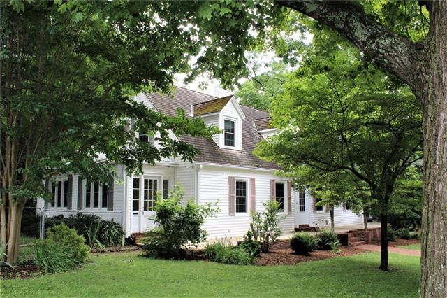 203 Norwood Street - Photo 1
