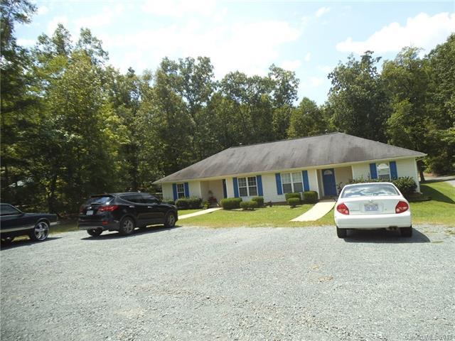 2827 Bobwhite Circle - Photo 1